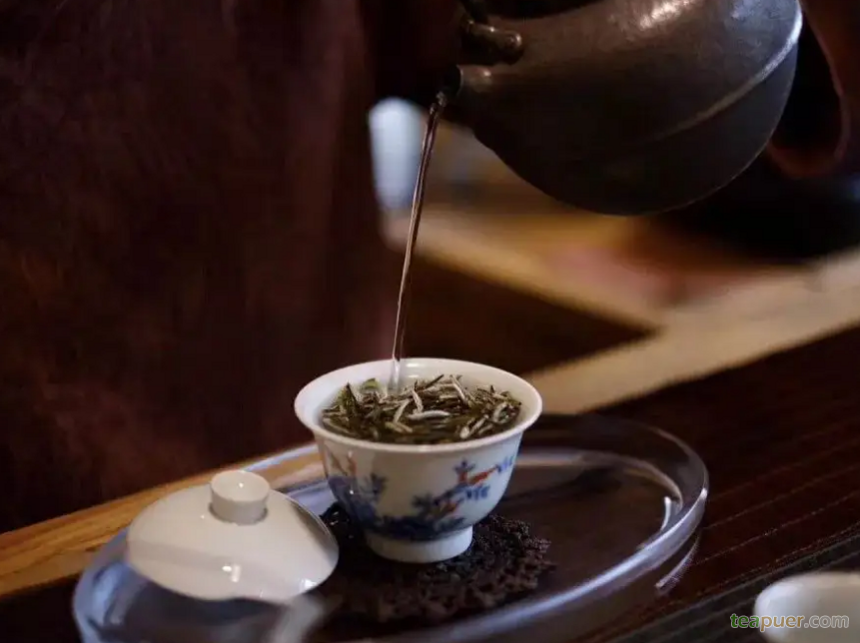 喝茶真的有必要“洗茶”吗？是多此一举还是更健康